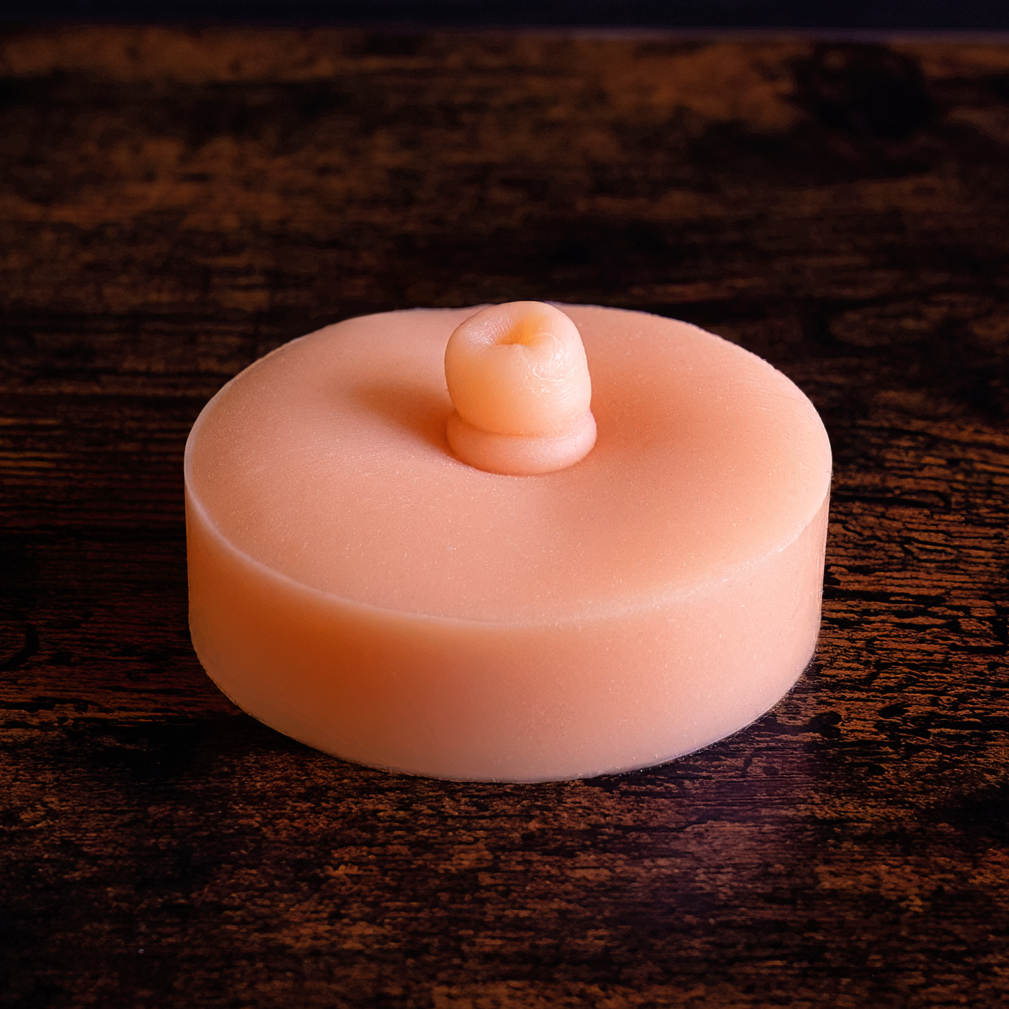 “Zoe Outie” - Realistic Belly Button Silicone Display