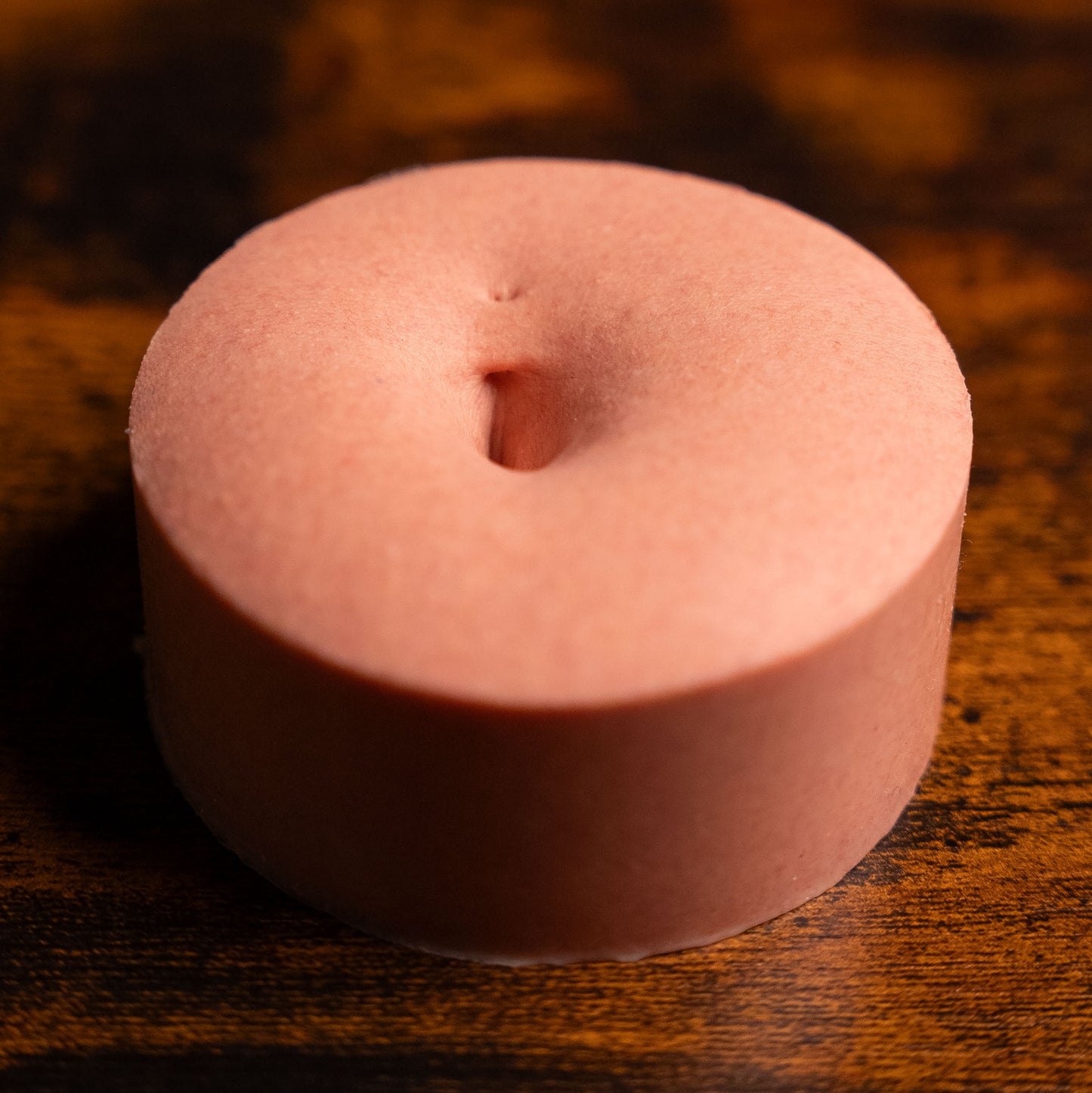 “Luna” - Realistic Belly Button Silicone Display